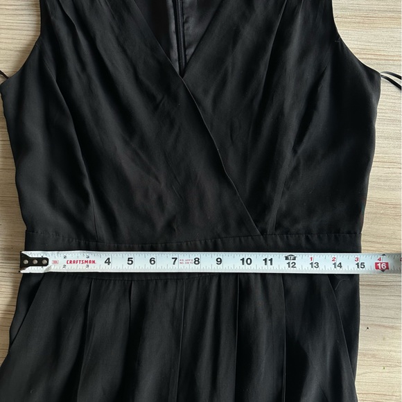 Boden // Black V neck High-waist wide leg jumpsuit Size 6 - Picture 8 of 12